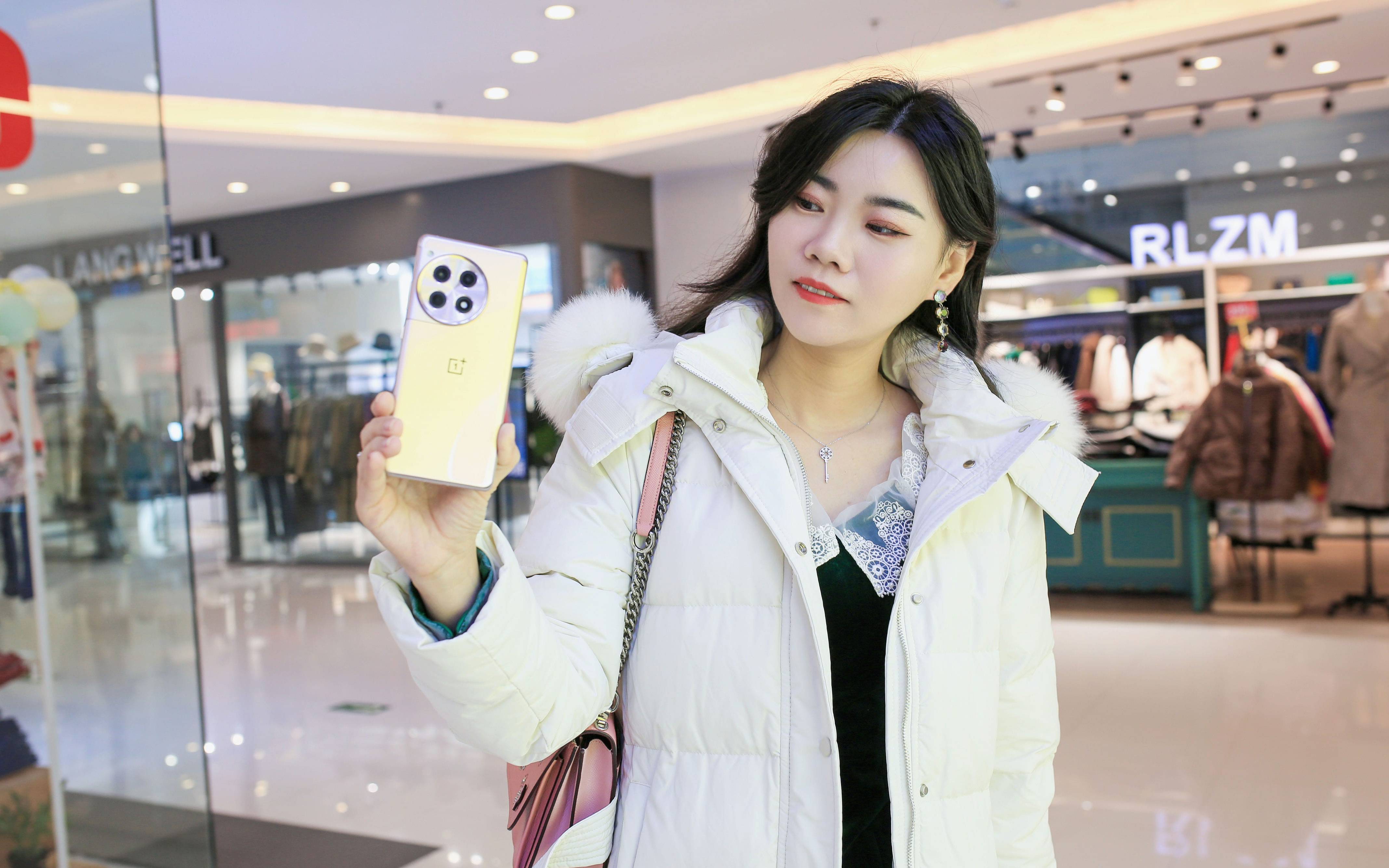 开学必备数码利器揭秘:性能与便携兼备,全面升级你的学习与生活体验!