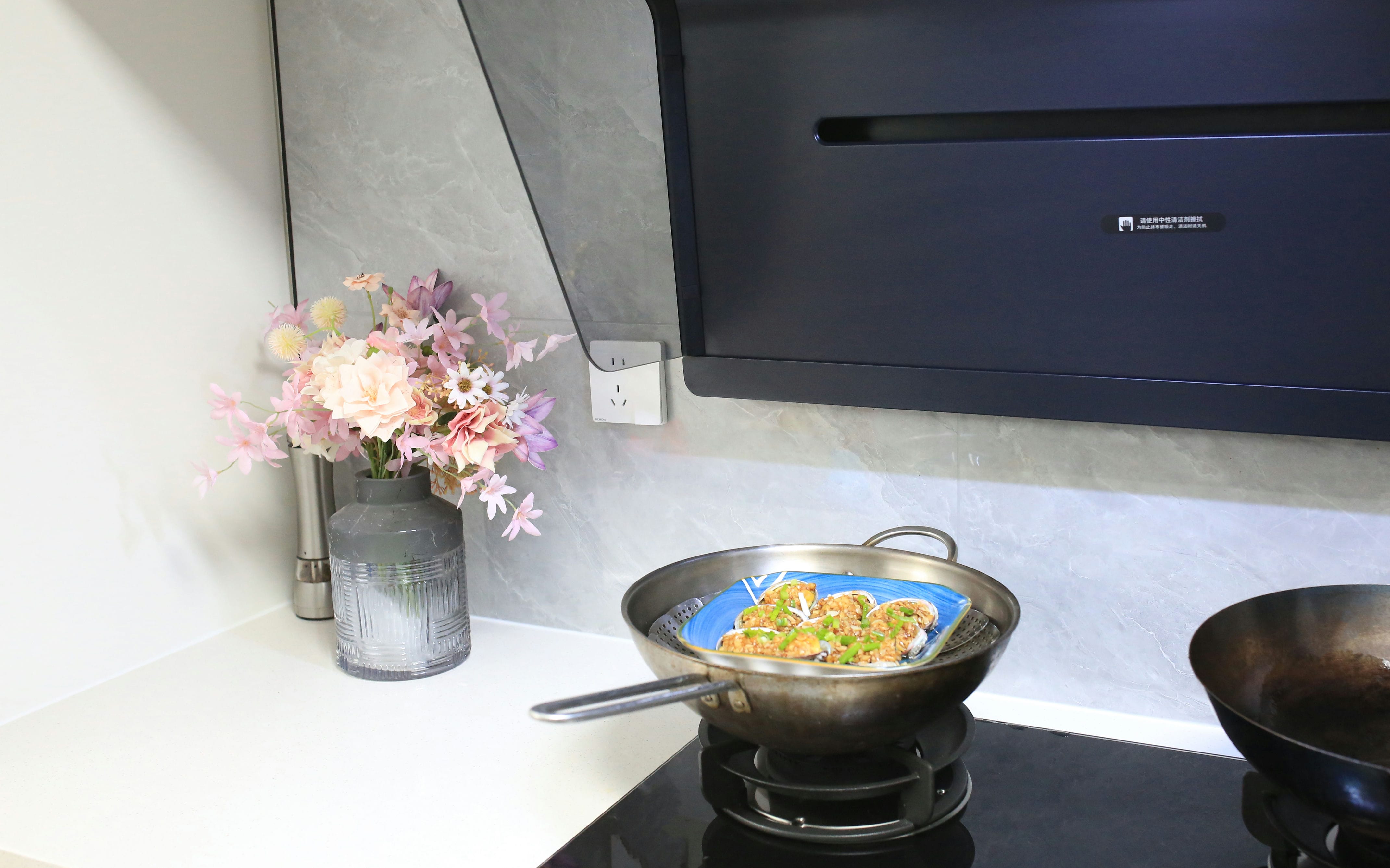 智能生活新体验：米家净烟机S1，智能开放式厨房首选，不惧油烟味