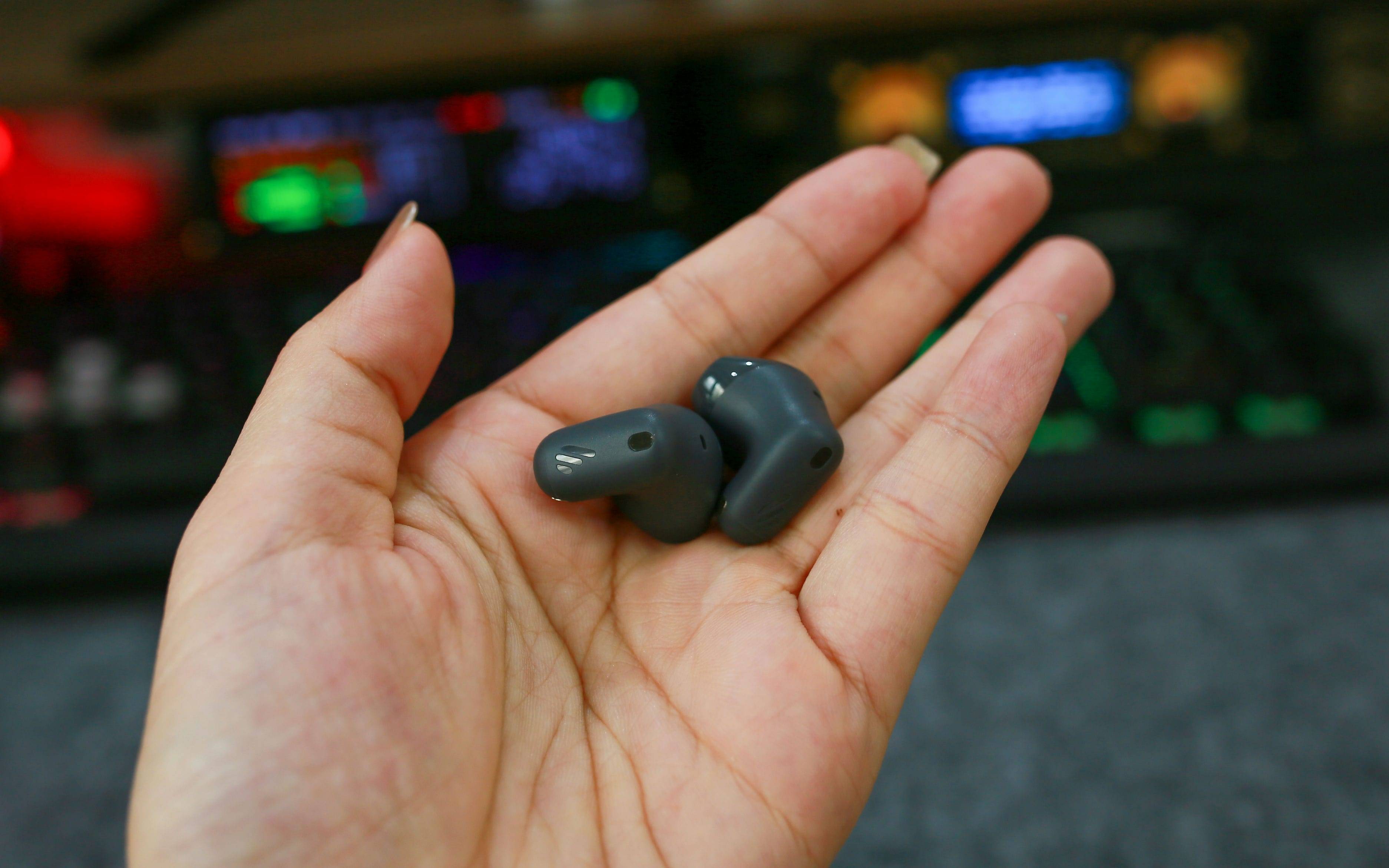 预算友好又性能出色：漫步者Air X，为学生与上班族量身打造的完美耳机