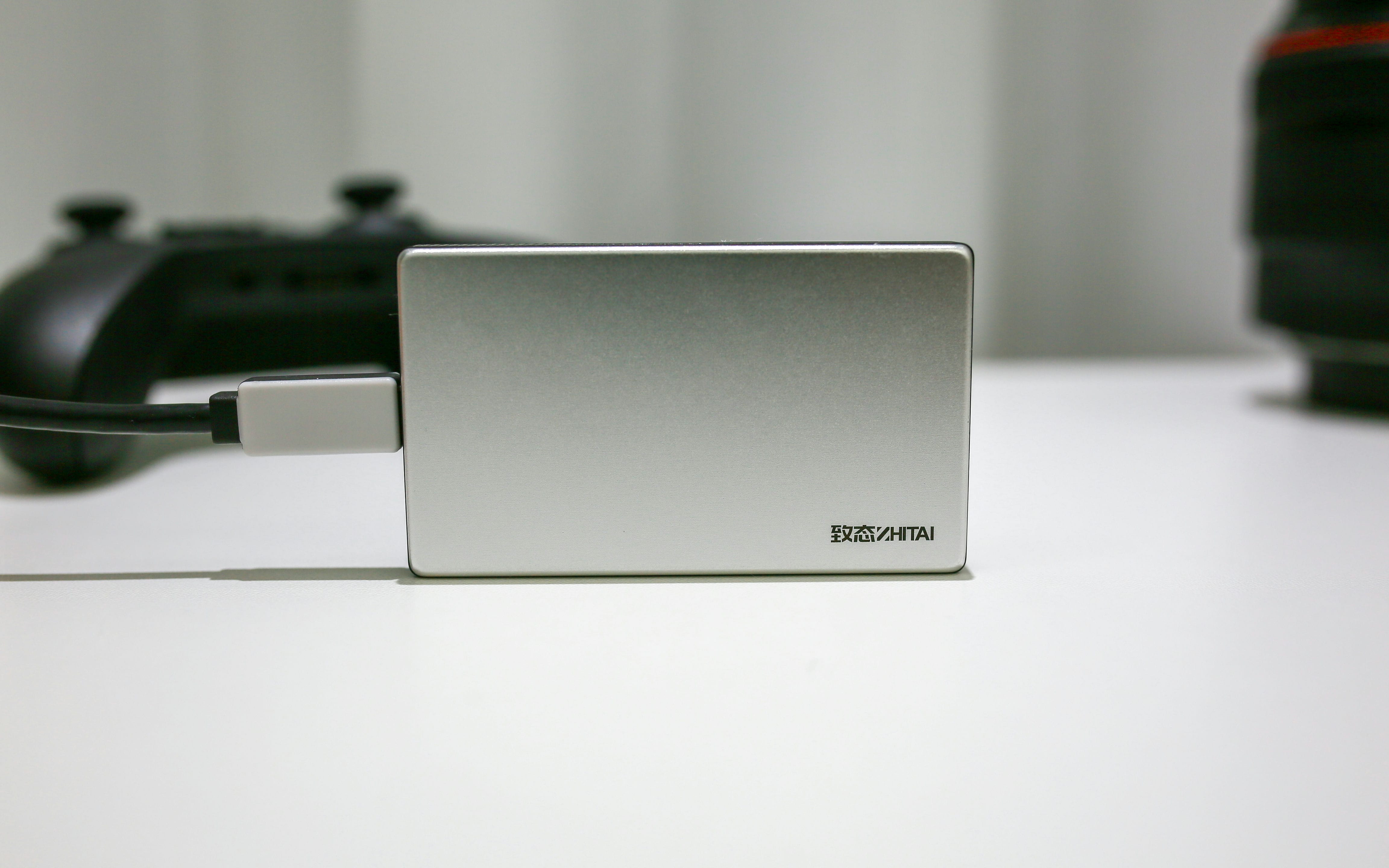 存储利器2000MB/s高速读写—致态灵·先锋版移动固态硬盘存储体验