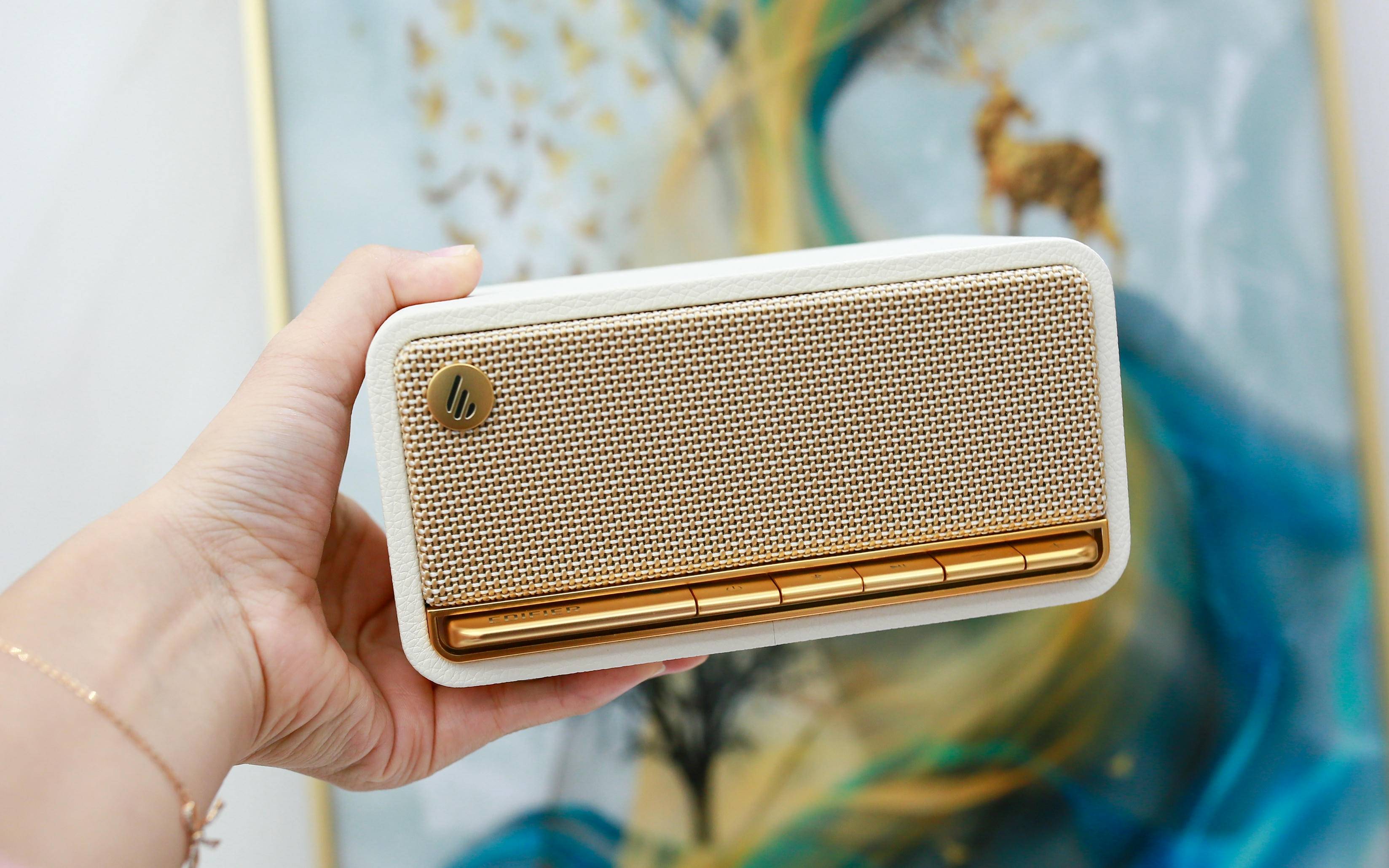 听过就戒不掉？这蓝牙音箱太适合当礼物了！漫步者 M230