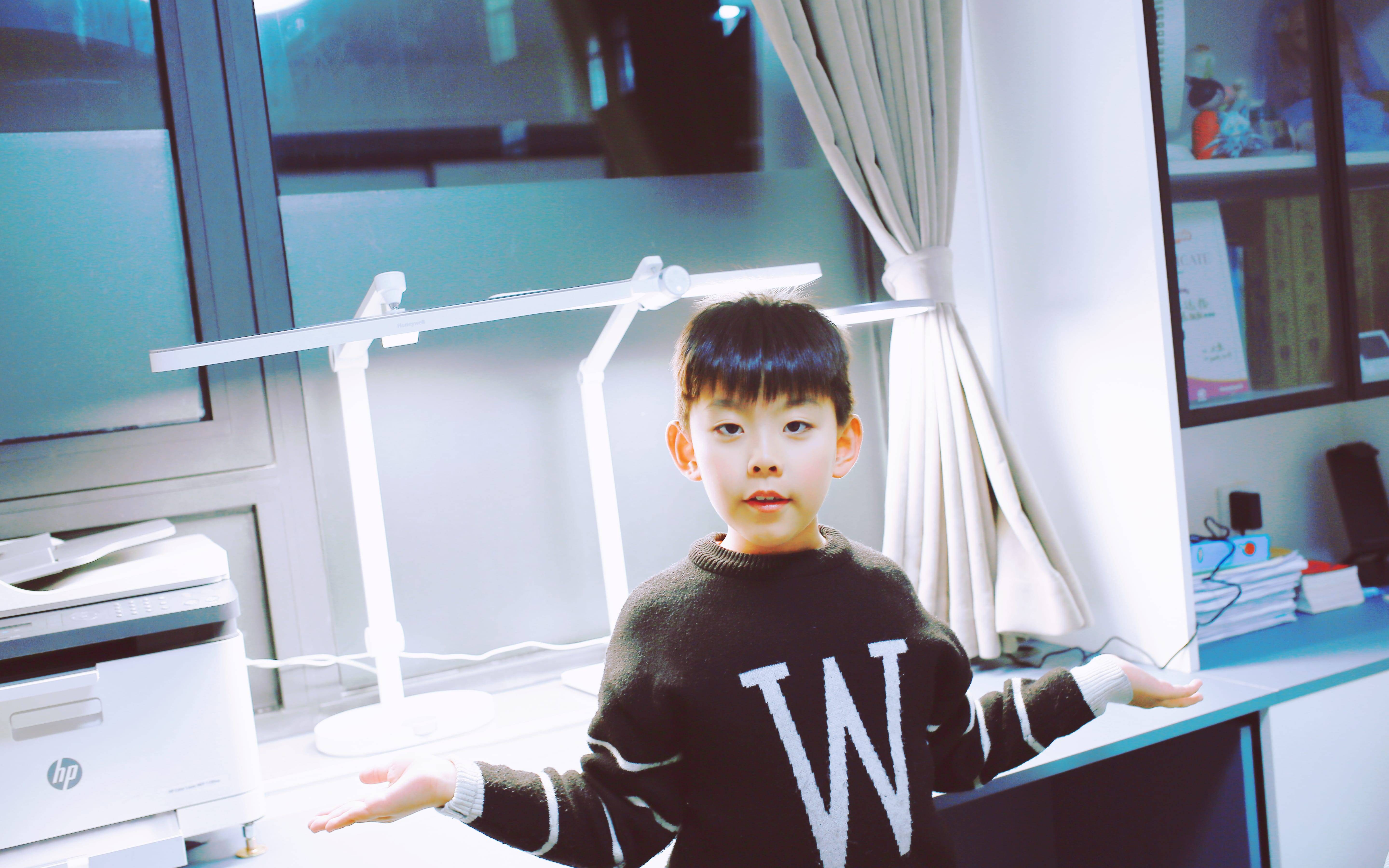 护眼灯怎么选？家长必看公平对比，让孩子的眼睛更健康