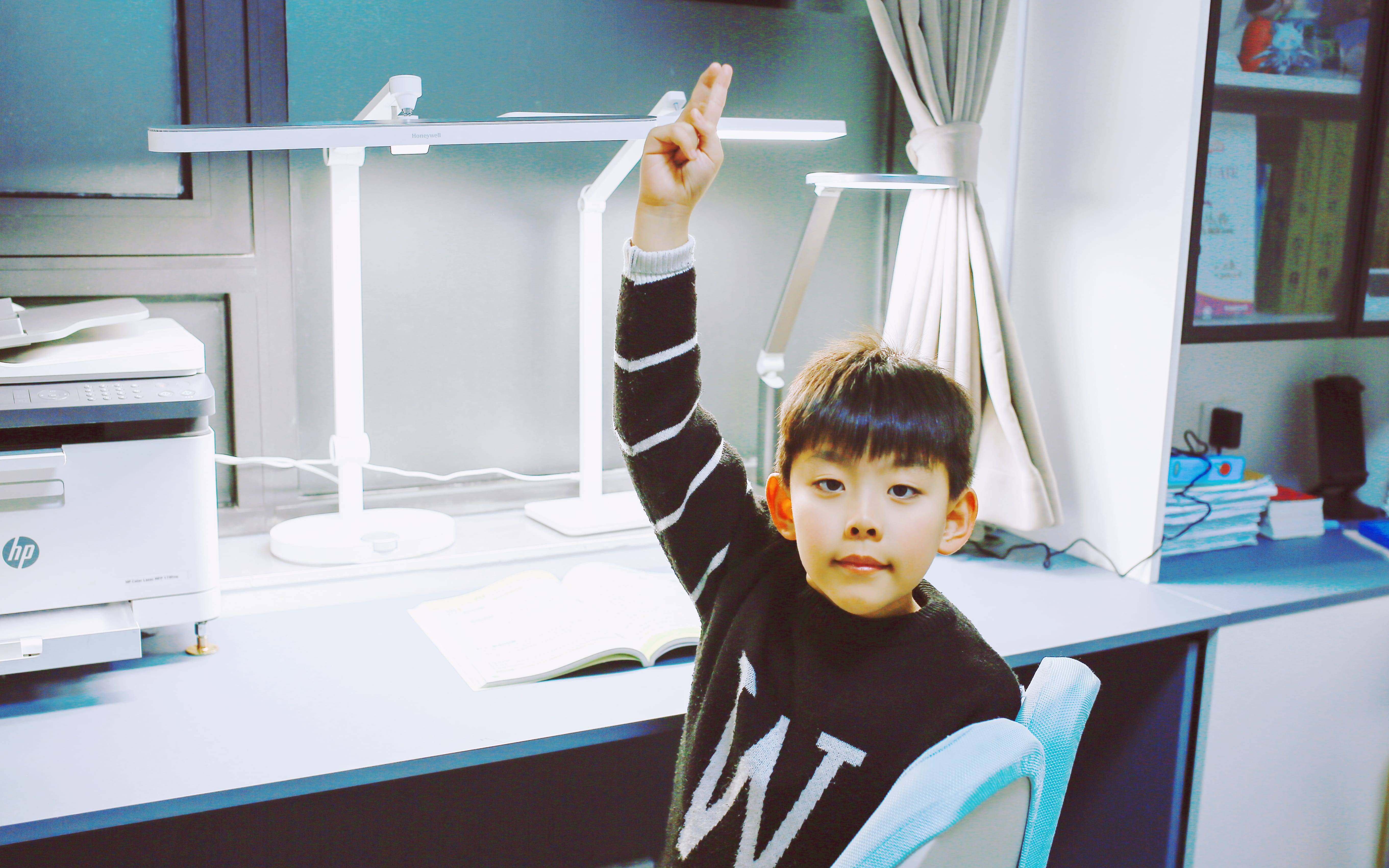 护眼灯怎么选？家长必看公平对比，让孩子的眼睛更健康