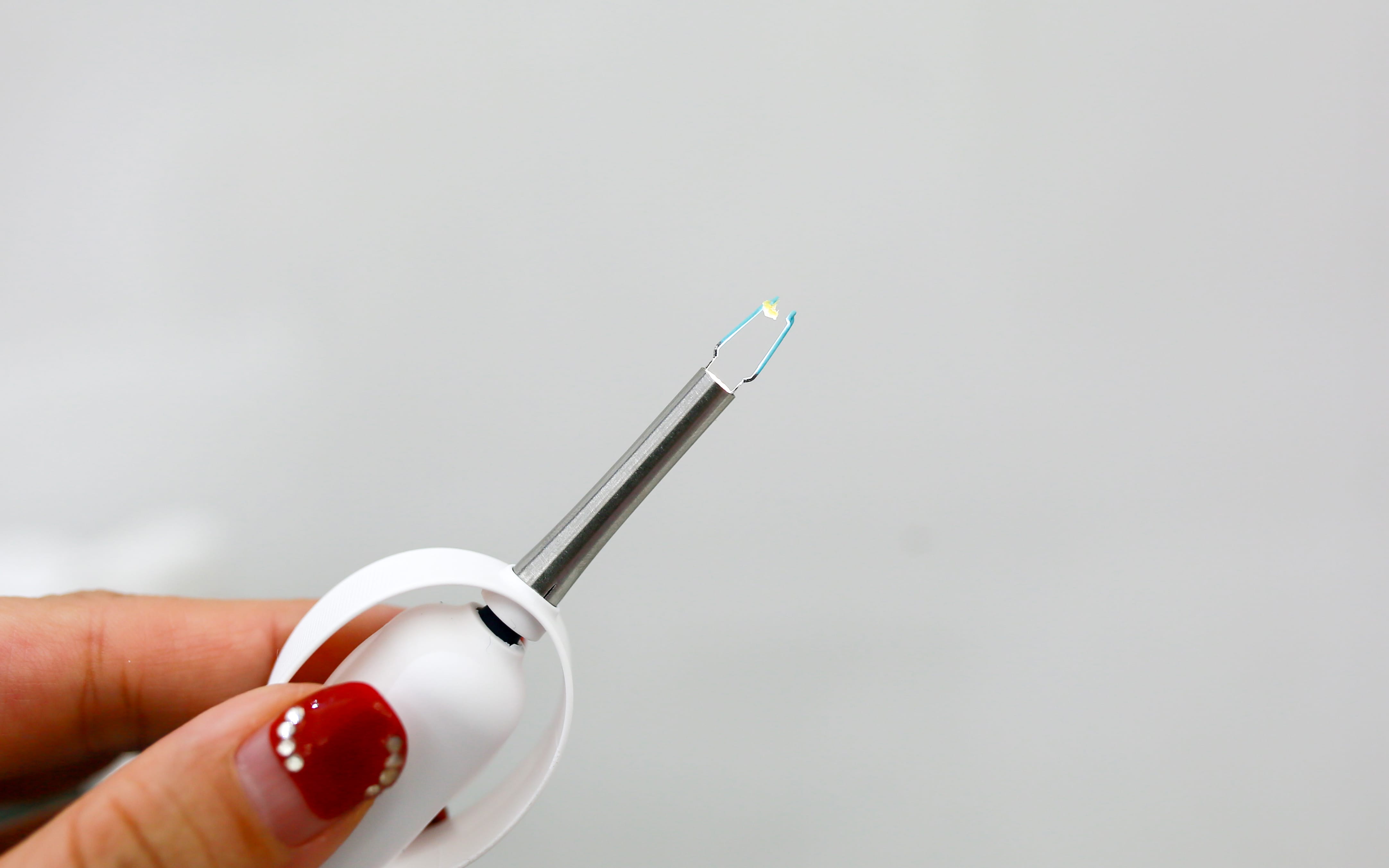 蜂鸟可视挖耳勺：大人孩子都适用，安全柔软，轻松解决掏耳烦恼！