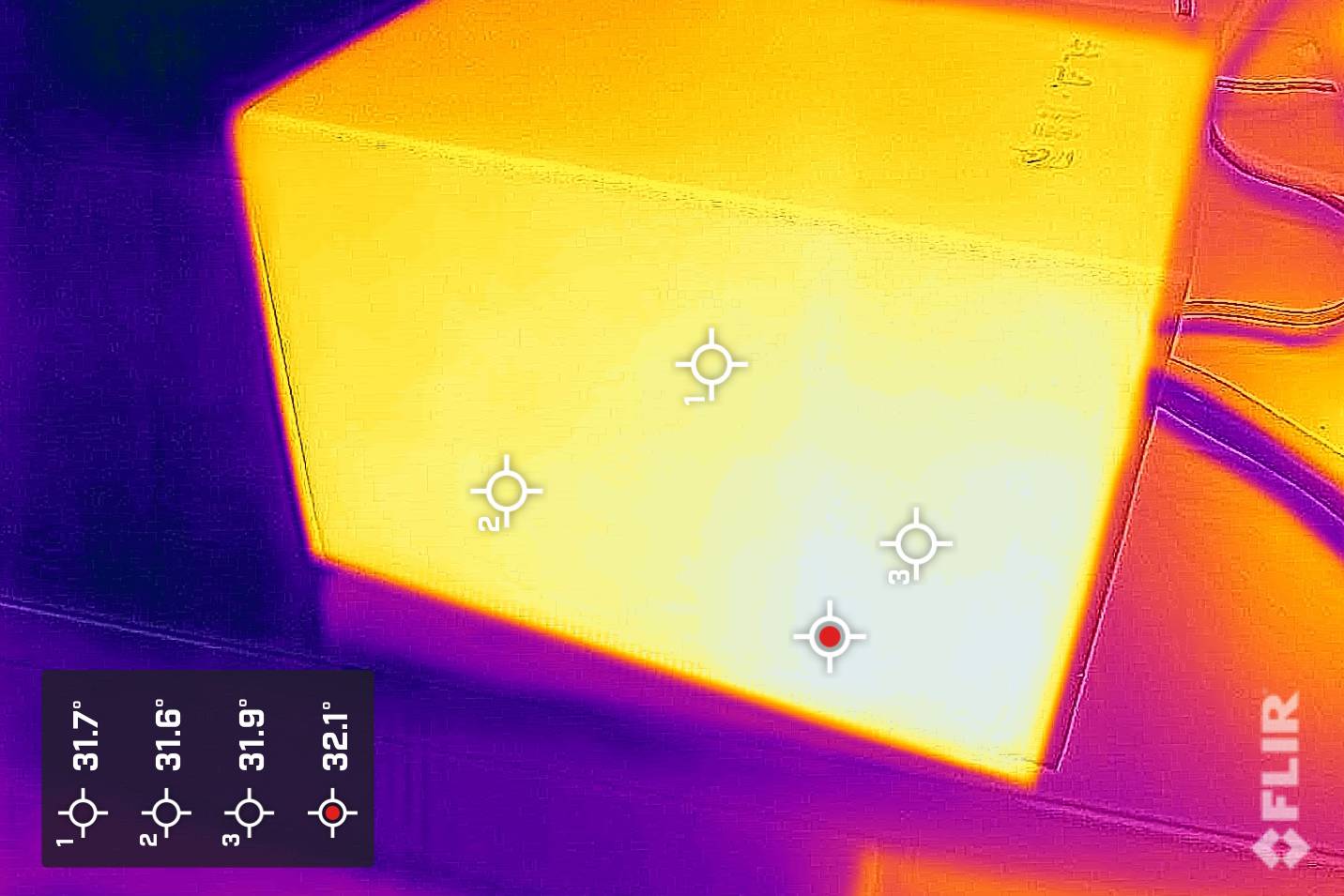 从颜值到性能都在线，飞牛正统加持——零刻 ME Pro体验