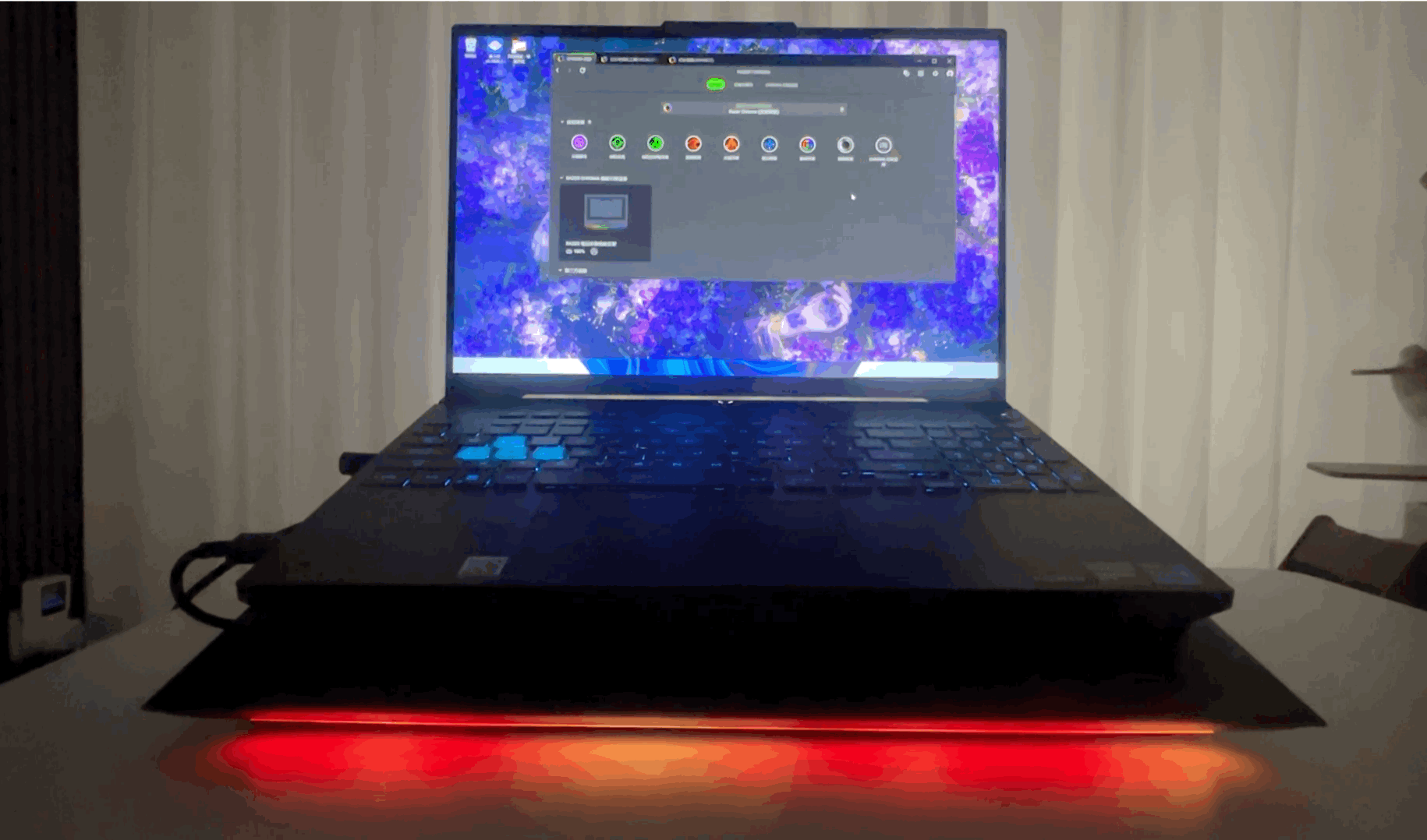 自适应智能控温,核心直降38°C——雷蛇(Razer)笔记本散热底座