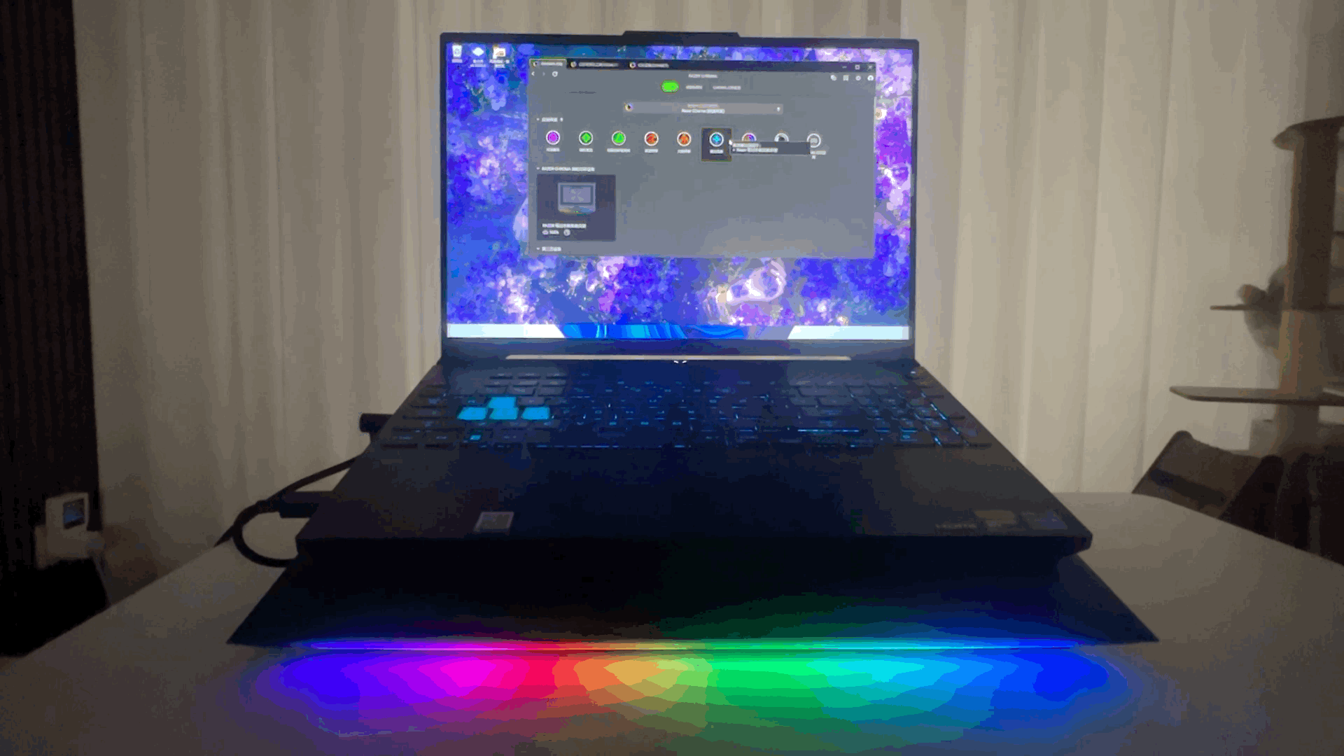 自适应智能控温,核心直降38°C——雷蛇(Razer)笔记本散热底座