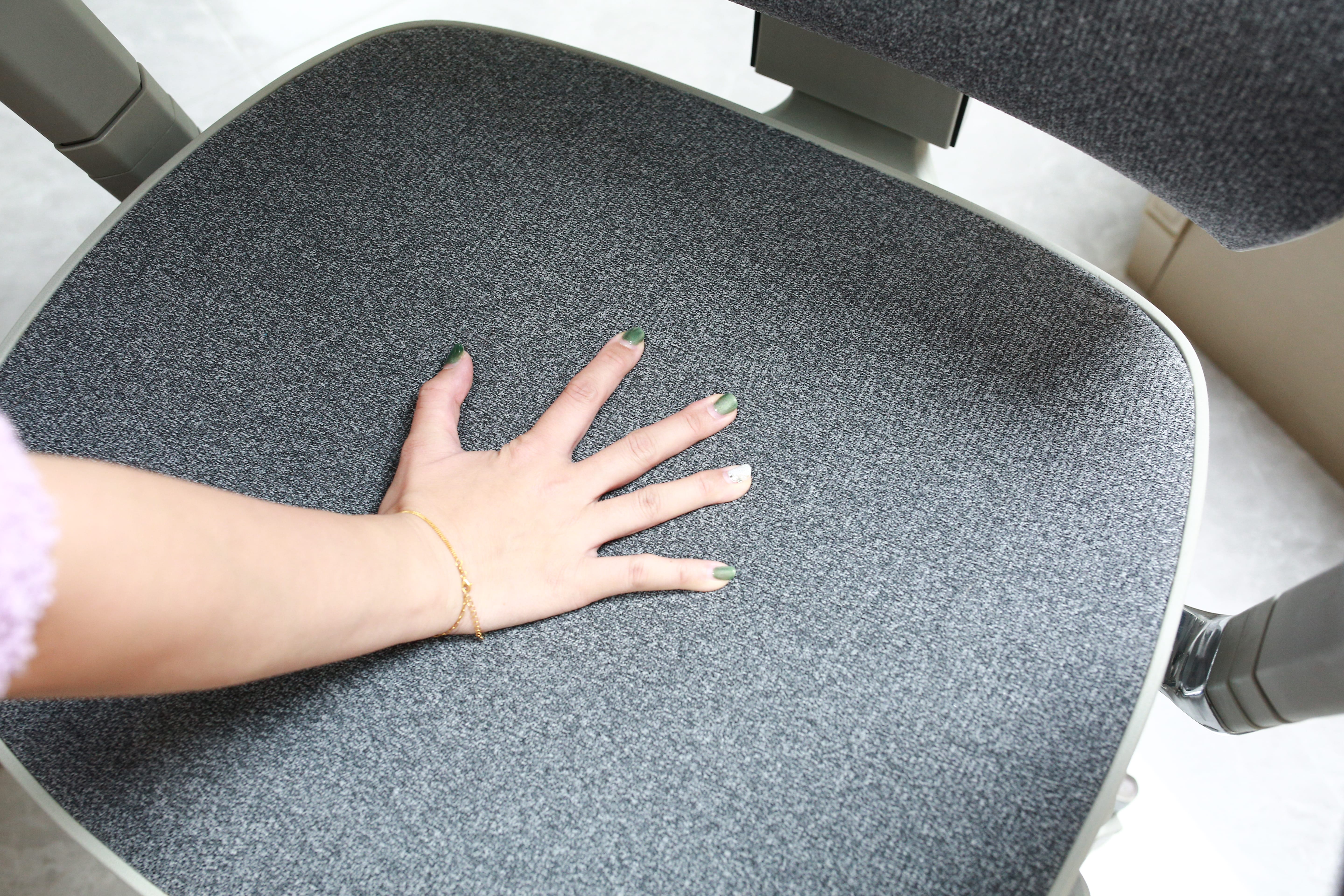 久坐党真的别硬扛了…换把椅子，腰会谢谢你（享耀家工学至尊A8真实体验）