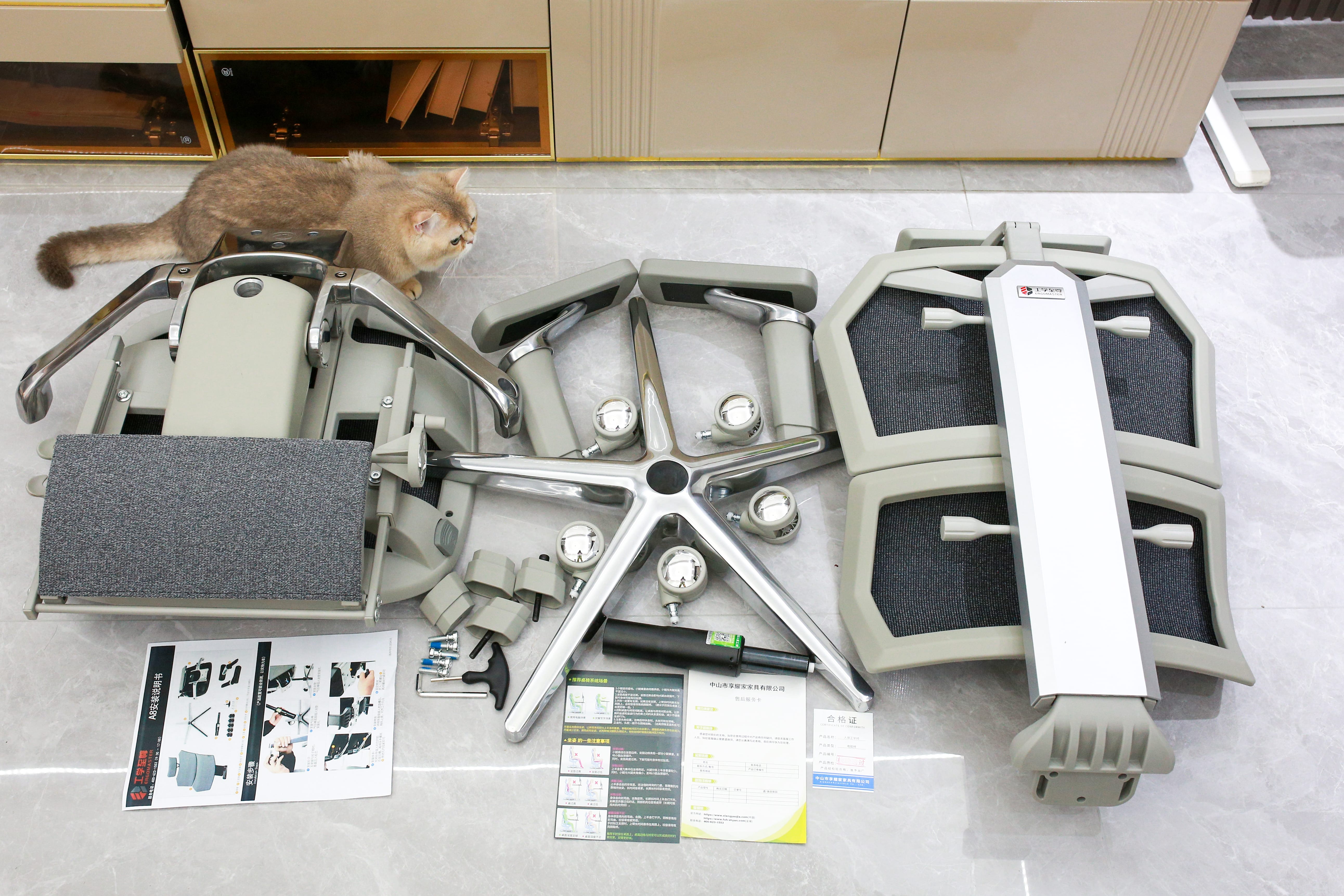 久坐党真的别硬扛了…换把椅子，腰会谢谢你（享耀家工学至尊A8真实体验）