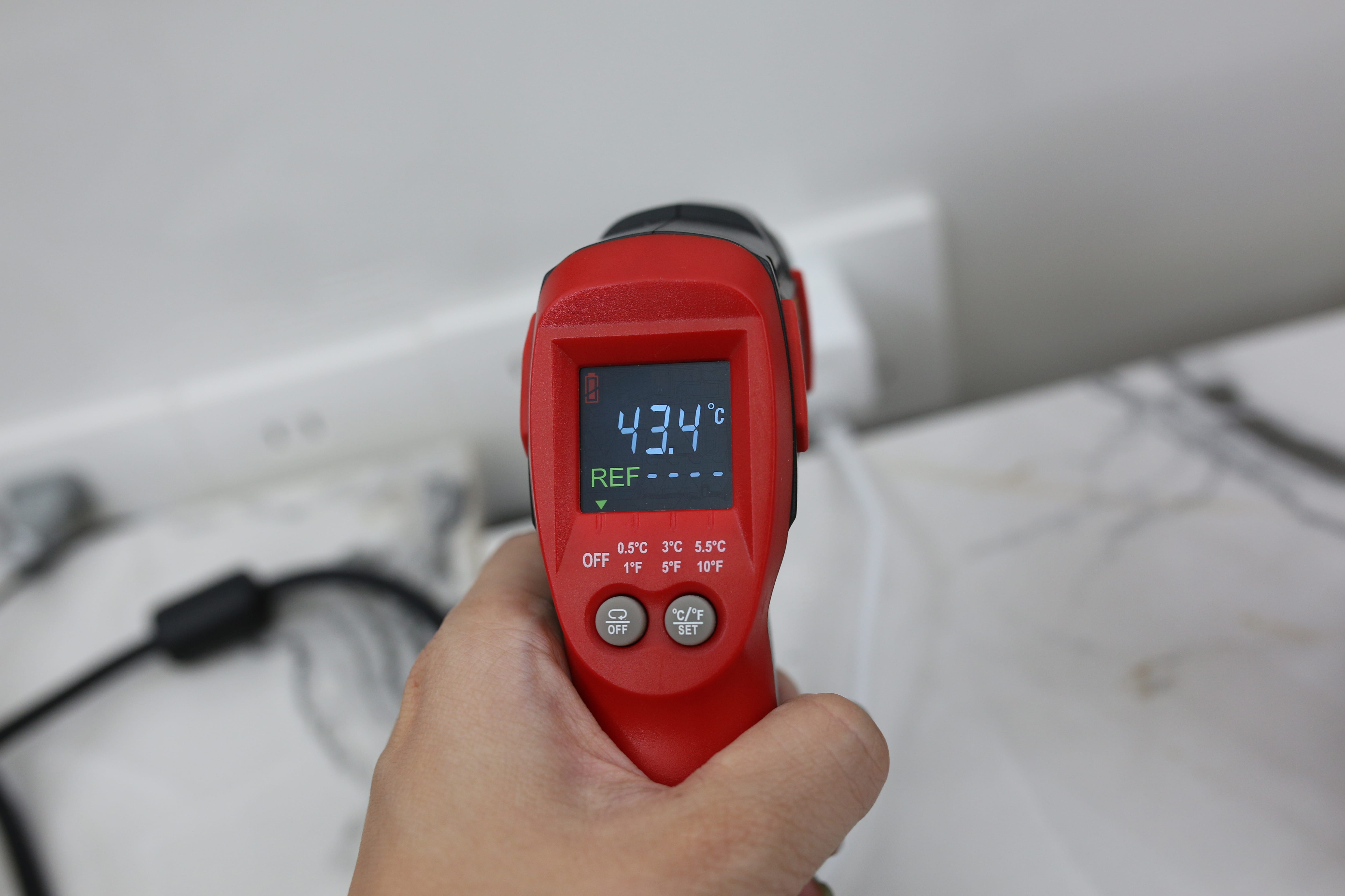 出差党 + 游戏党 + 数码控的桌面三件套——从鼠标到充电，真香