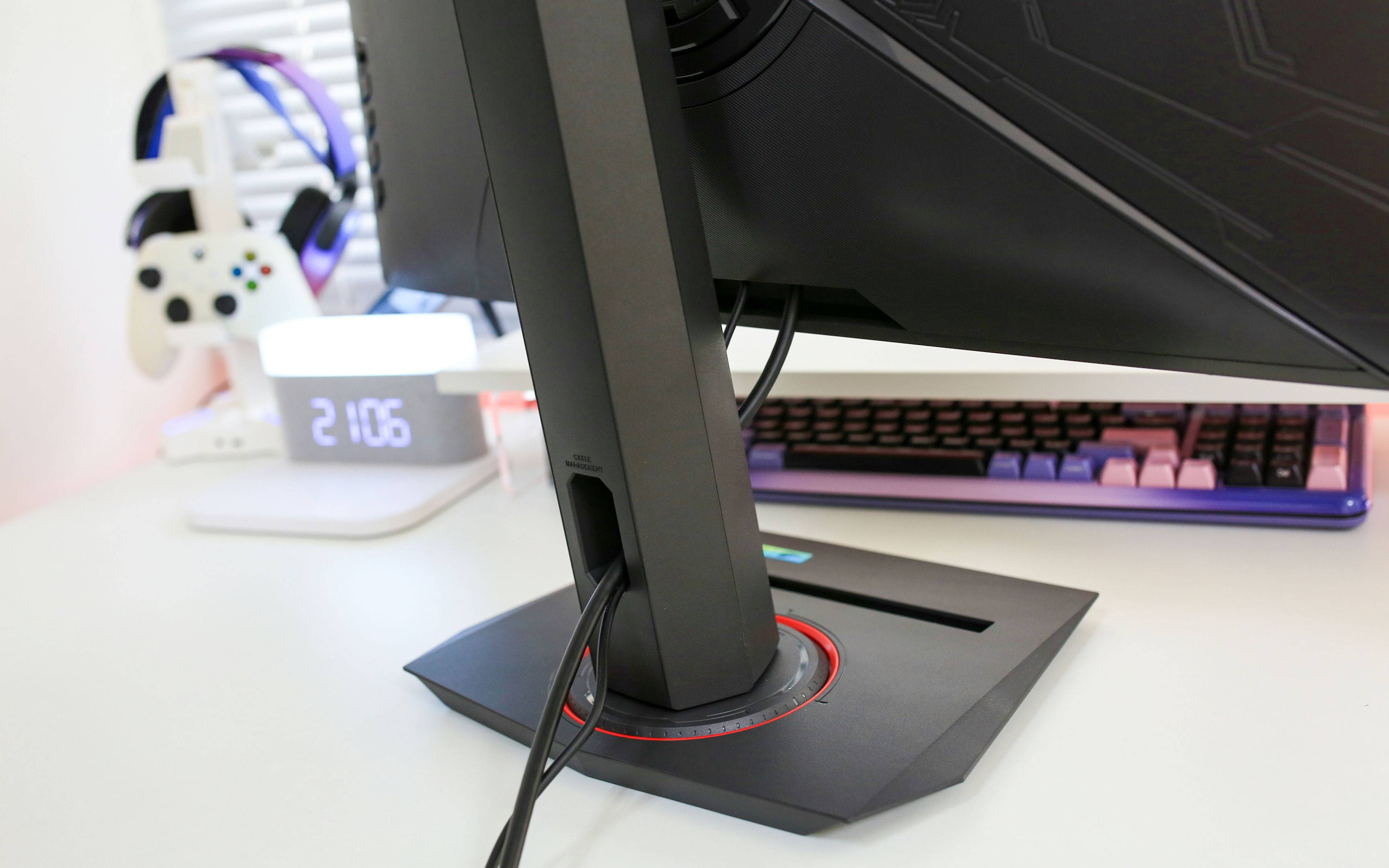 无愧ROG信仰，4K 160Hz&amp;FHD320Hz高清高刷27Pro双模电竞显示器