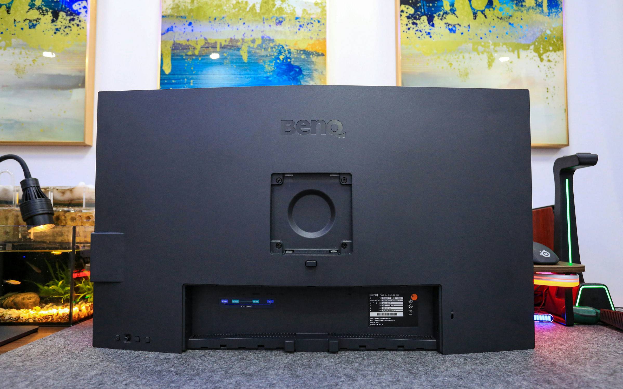 32寸4K广色域10Bit屏幕，色彩精准展示：明基PD3205U测评