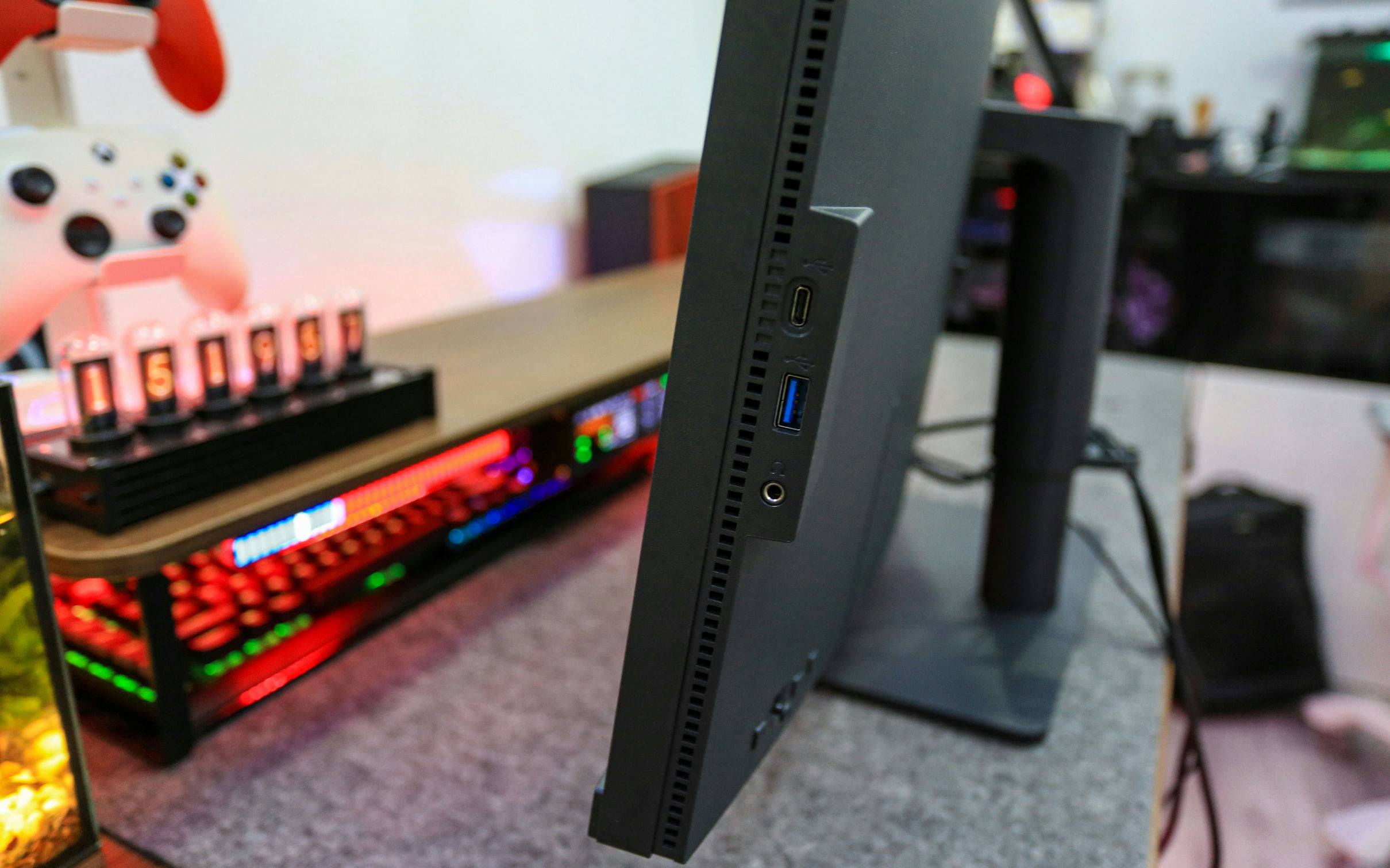 32寸4K广色域10Bit屏幕，色彩精准展示：明基PD3205U测评