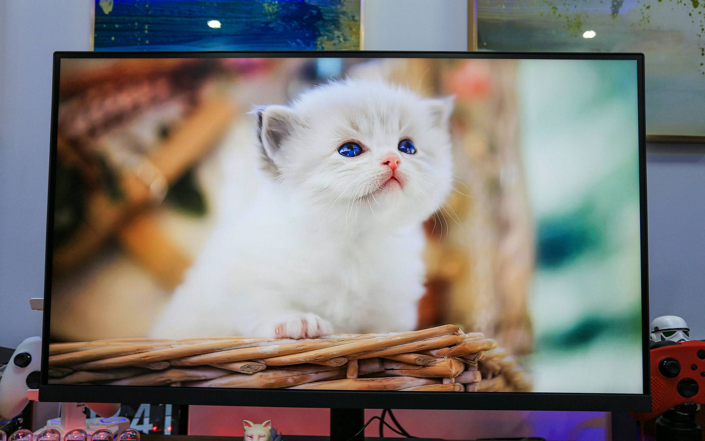 32寸4K广色域10Bit屏幕，色彩精准展示：明基PD3205U测评