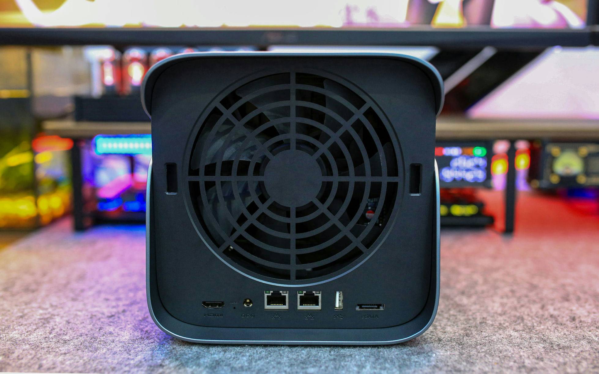 性能强悍，贴近用户，使用零门槛——极空间 Z4Pro 如何成为家庭媒体服务器？