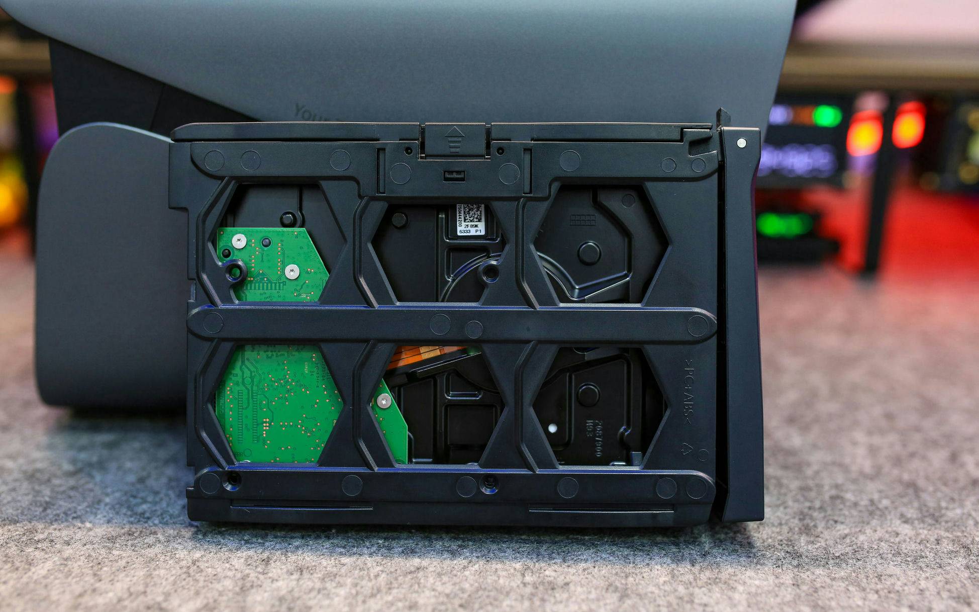 性能强悍，贴近用户，使用零门槛——极空间 Z4Pro 如何成为家庭媒体服务器？