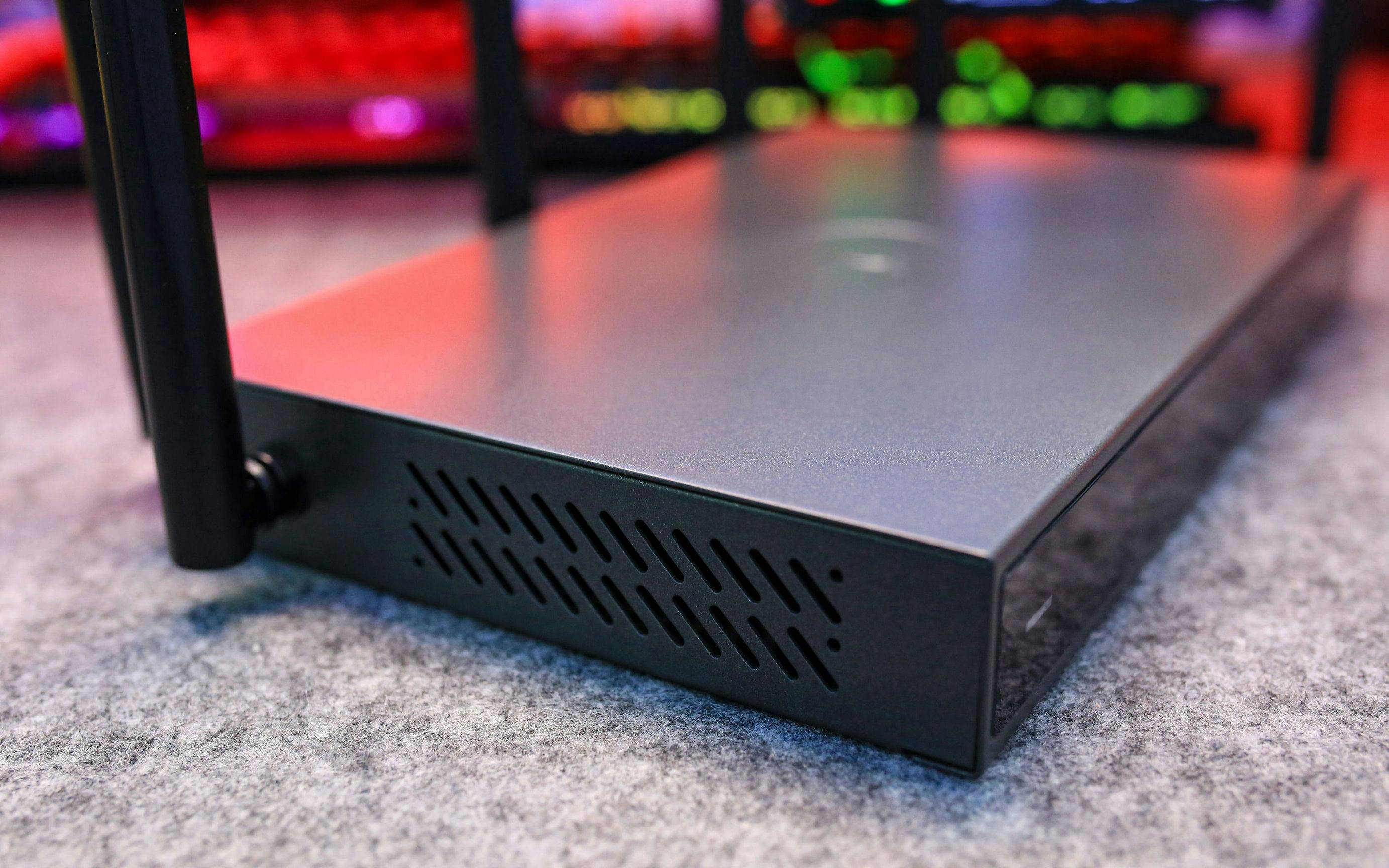 零接触异地智慧组网，买硬件送软件—贝锐蒲公英X5 Pro企业路由器