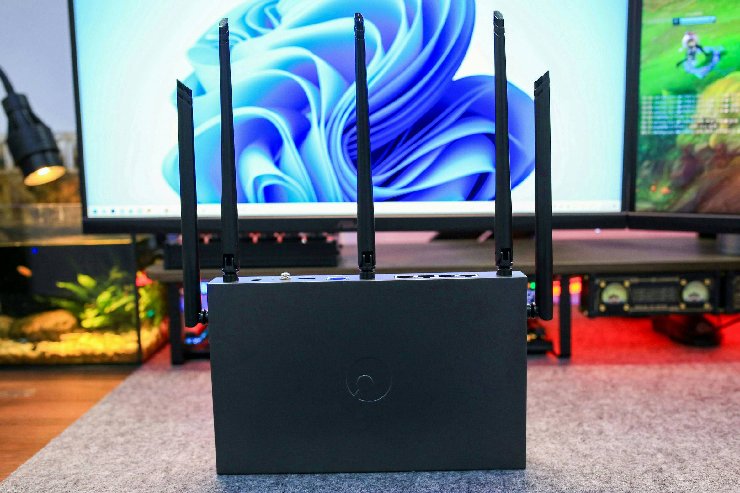 零接触异地智慧组网，买硬件送软件—贝锐蒲公英X5 Pro企业路由器