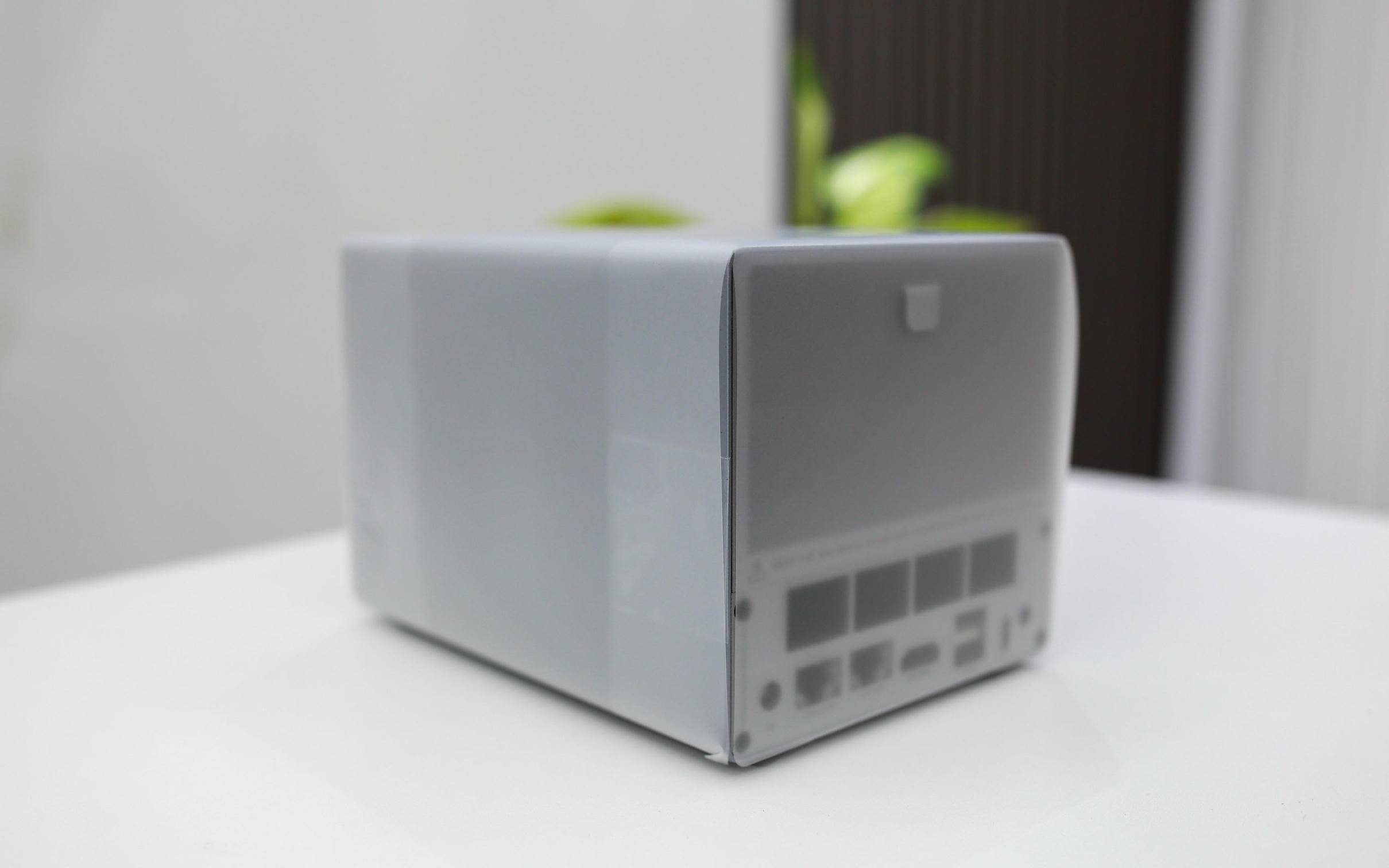 从颜值到性能都在线，飞牛正统加持——零刻 ME Pro体验