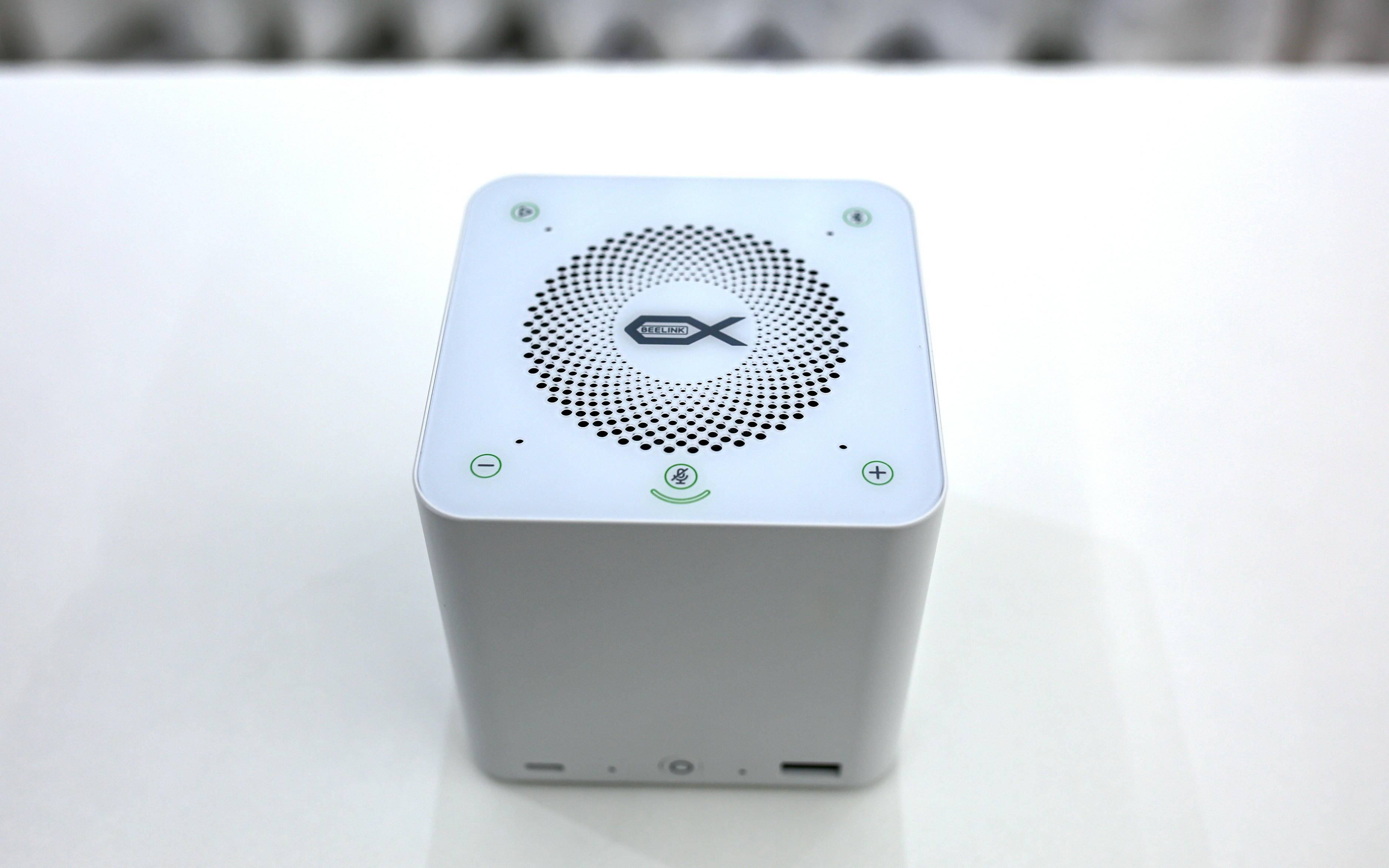 四盘位NAS级扩展坞，80Gbps全能桌面中枢——零刻Mate Pro深度评测
