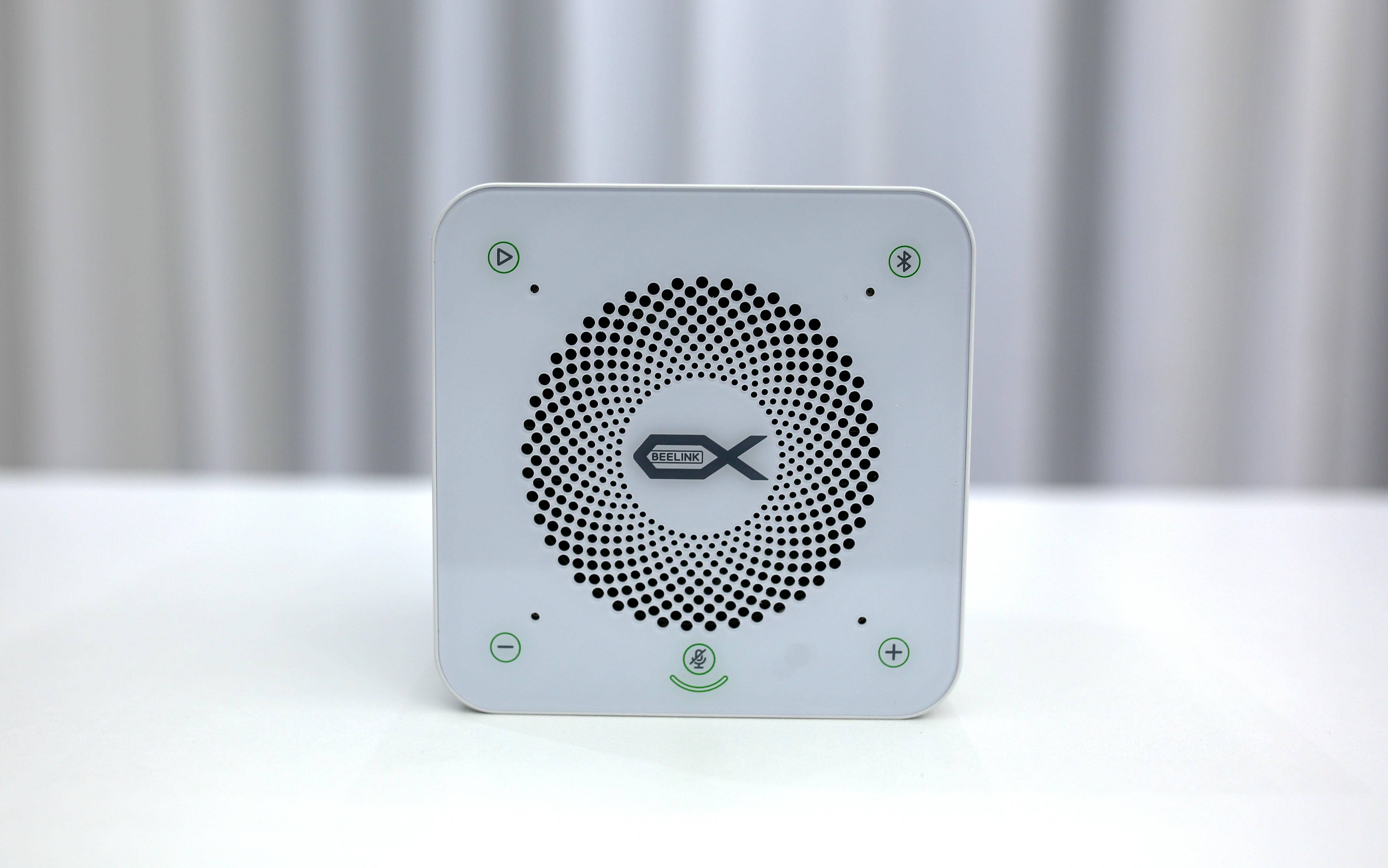 四盘位NAS级扩展坞，80Gbps全能桌面中枢——零刻Mate Pro深度评测